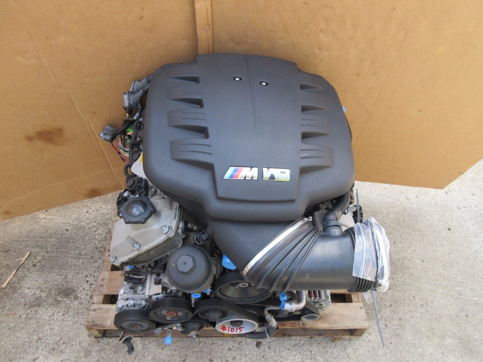 BMW S65B40 M3 E90 V8 S65B40 Engine